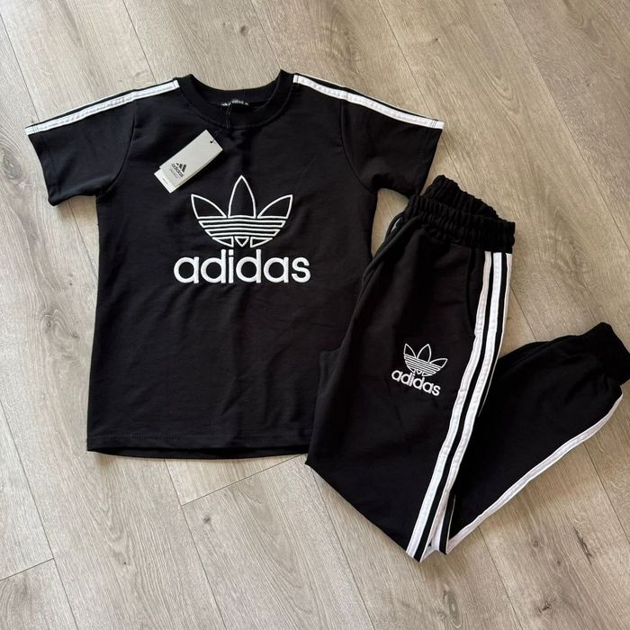 Compleu dama și barbati