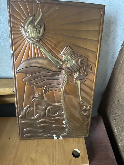 Картины ,чеканки и др