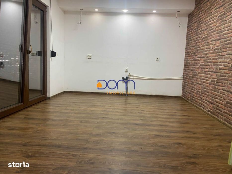 De vanzare apartament pretabil spatiu comercial