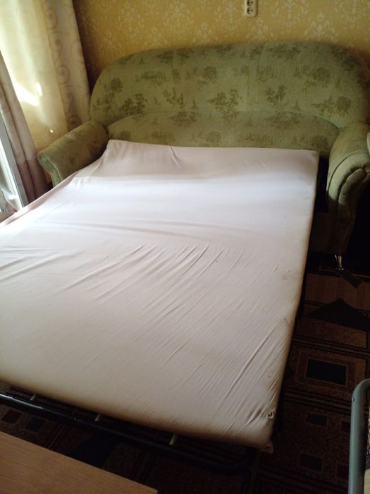 Два дивана и кресло