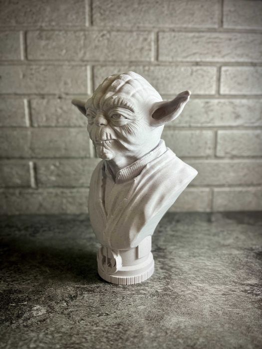 Bust decorativ Yoda – Înțelepciunea Forței, la tine acasă!