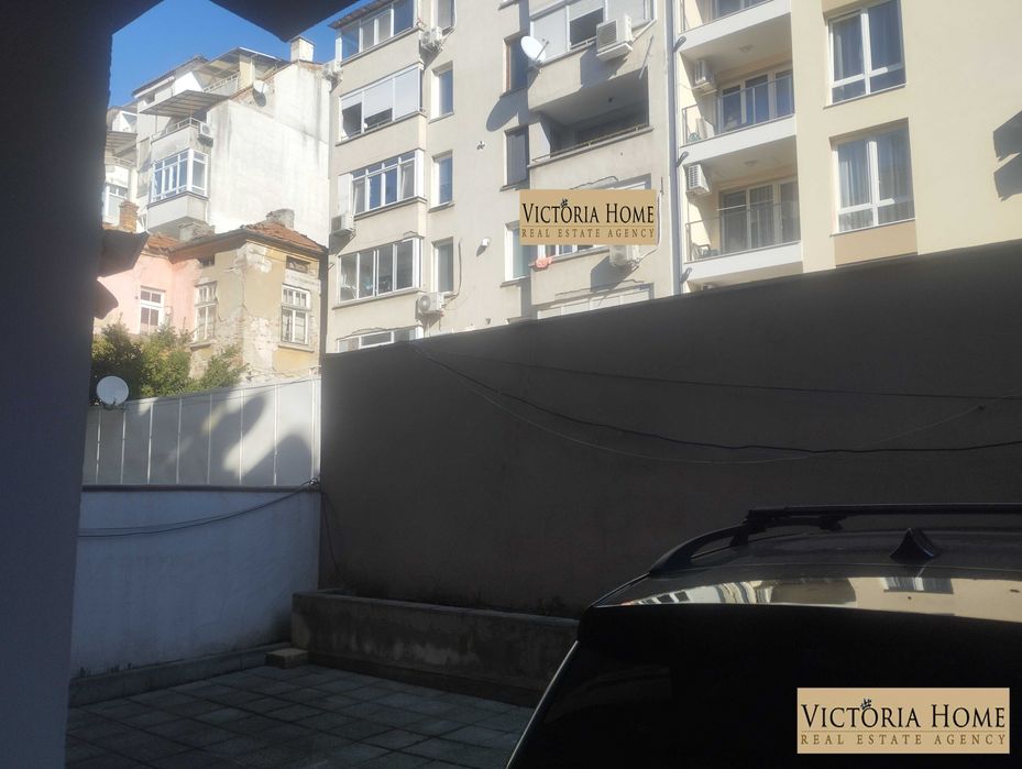 Продава се Тристаен апартамент в Бургас, Пристанище Бургас - 100 кв.м за 2499 €/кв.м - Снимка #3