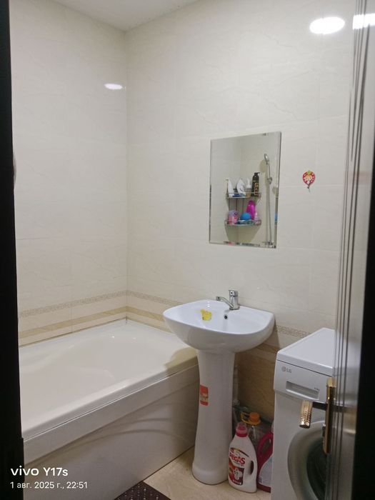 Сергили Строителда 4 хонали 3 этаж 98 квм ли домимни сотаман .