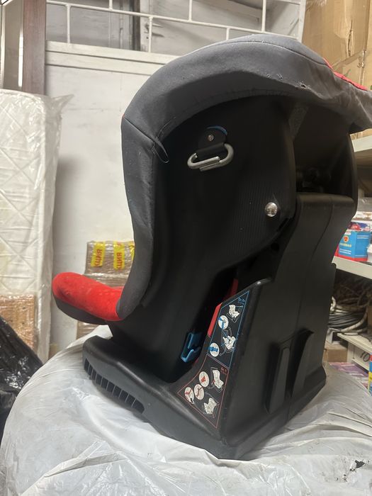 Продам автокресло с двух лет