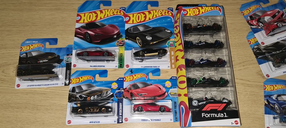 Хотвилс Hotwheels