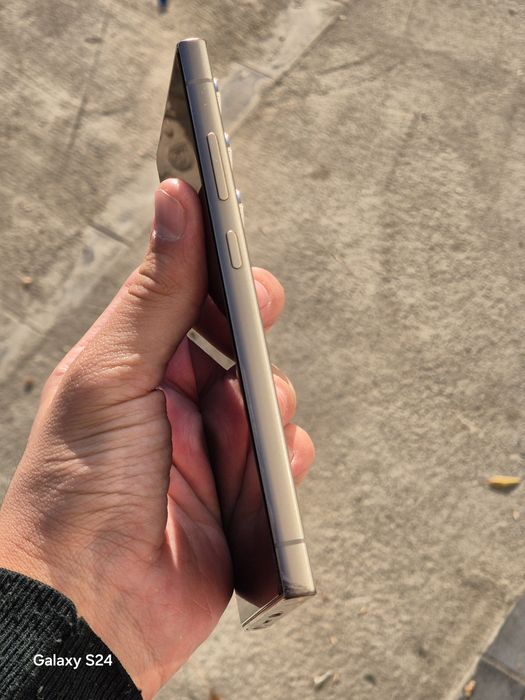 Samsung Galaxy S24 Ultra 680$