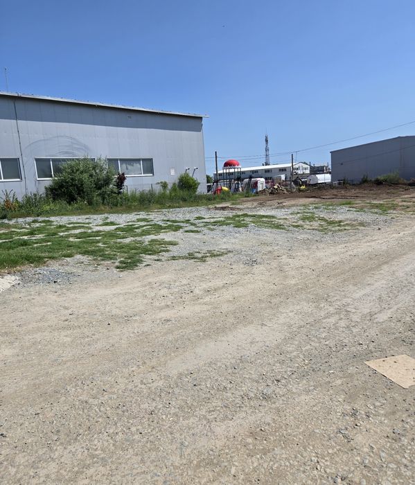 Teren 1000mp+ proiect hala 480mp