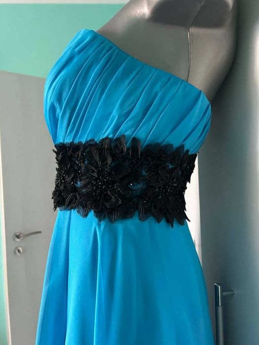 Синя елегантна бална рокля