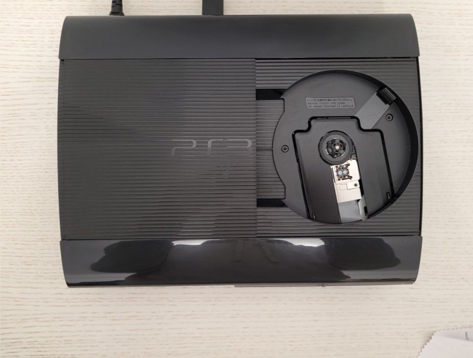 PlayStation 3 Slim (Preț fix!)