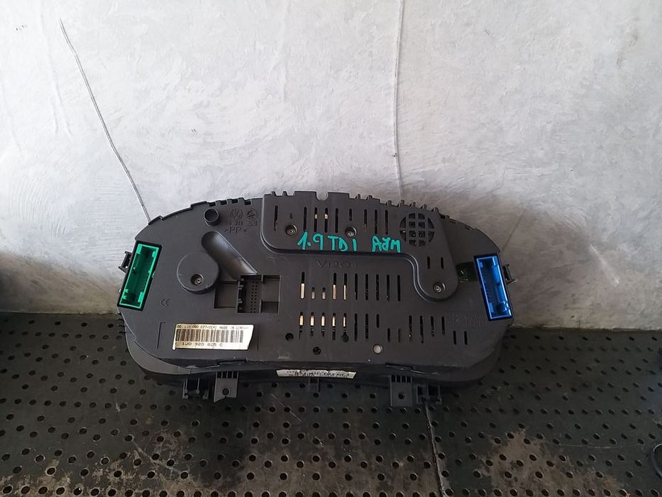 Ceasuri bord diesel vw golf 4 1j 1j0920825c