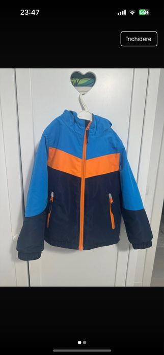 Geaca marimea 4-6 ani