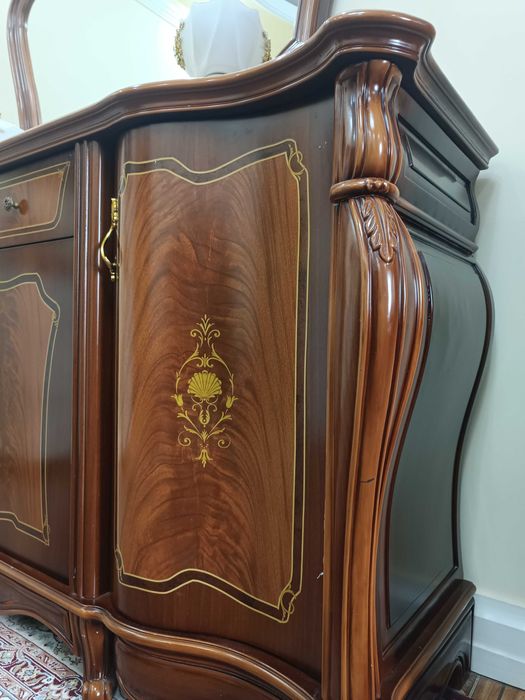 Комод с зеркалом, 4 секции — классика, отличное состояние