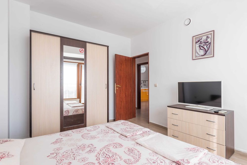 Дава се под наем Двустаен апартамент в Варна, м-т Евксиноград - 78 кв.м за 800 € - Снимка #15