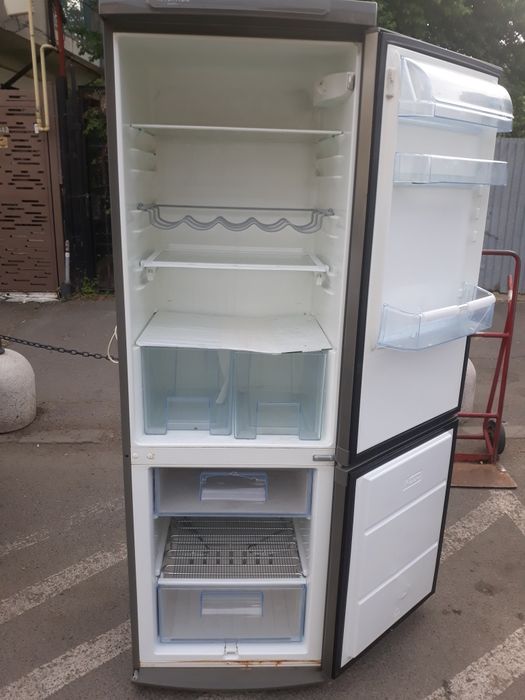 Combina frigorifica Arctic Indesit Whirpool