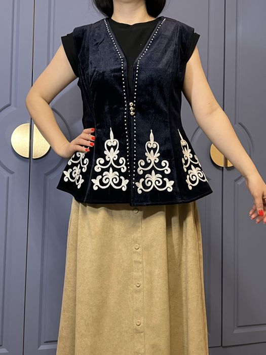 Национальные жилетки