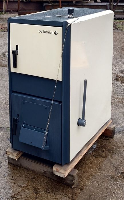 Чугунен котел на твърдо гориво Де Дитрих/ De Dietrich 44 kW