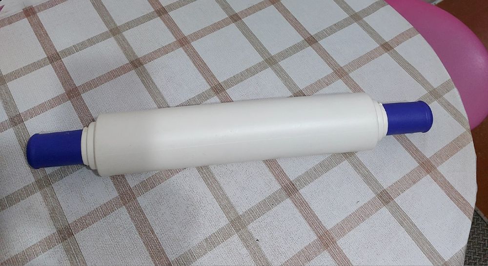 Продам эко бутылки и скалку Tupperware