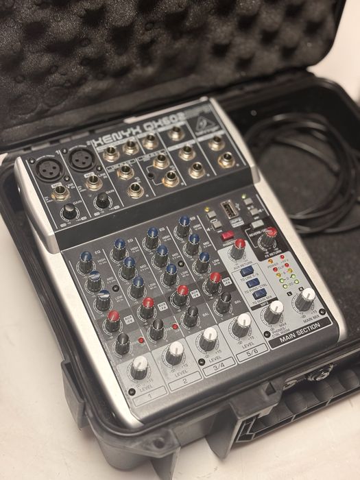Mixer Audio Behringer Xenyx QX1002USB