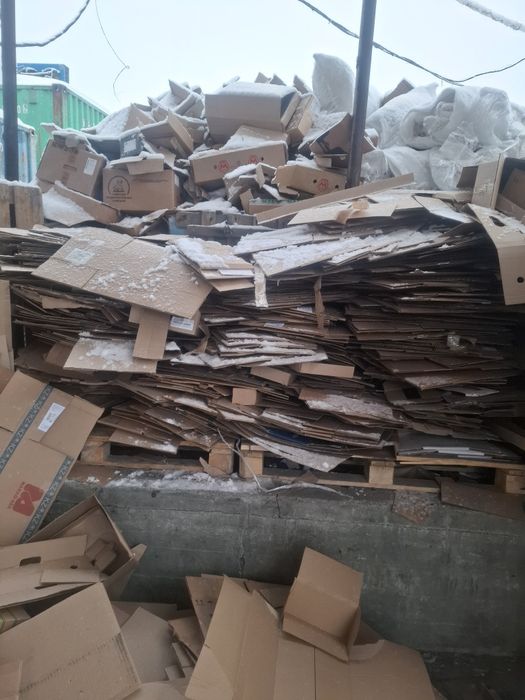 Отдам бесплатно картон