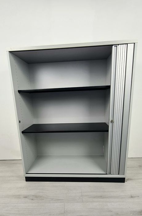 Немски офис шкаф етажарки съхранение на документи и други нужди