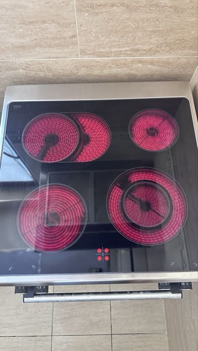 Продается электроплита Siemens