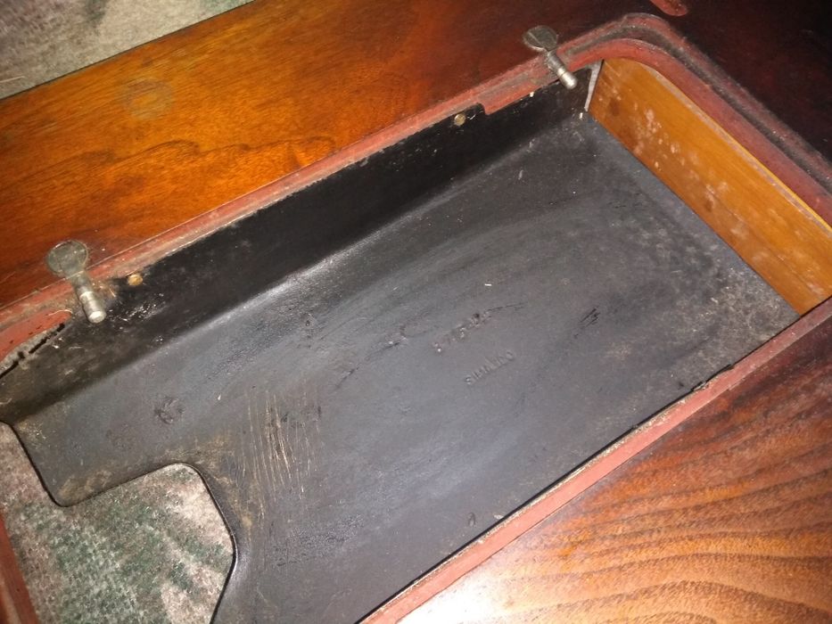 Капакци за шевна машина ,за декорация ."