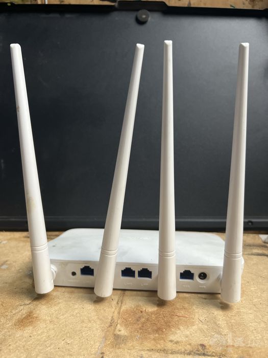tenda 4 woxli wifi router