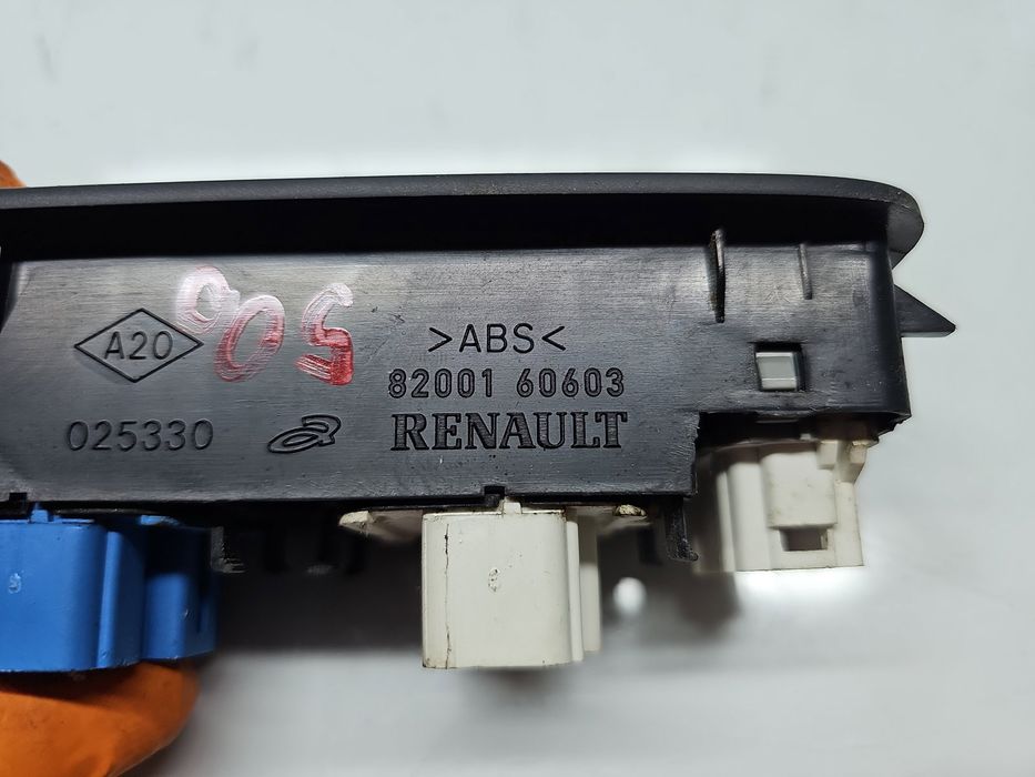 Butoane comanda geamuri sofer Dacia Duster [Fabr 2010-2017] 820016060