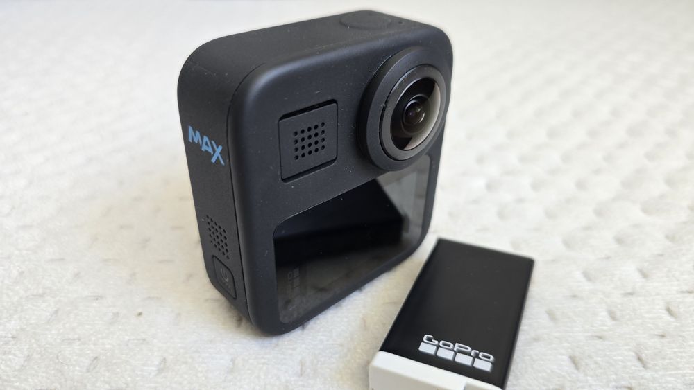 GoPro Hero 10 + GoPro MAX 360° - 2025, impecabile, ca și  noi