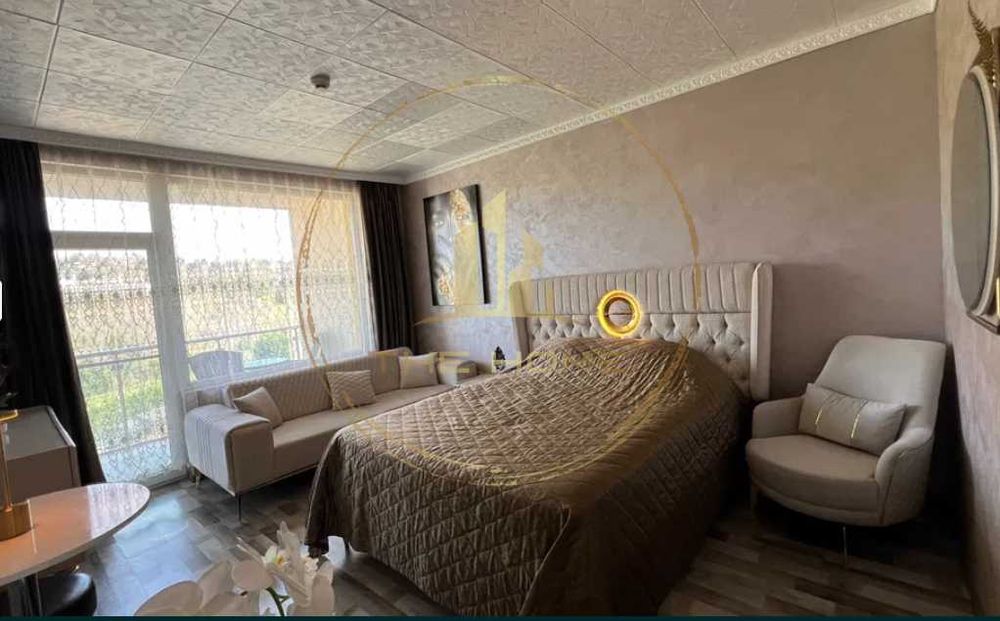 Дава се под наем Едностаен апартамент в к.к. Св.Св. Константин и Елена - 40 кв.м за 375 € - Снимка #1