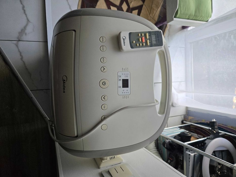 Кондиционер Midea