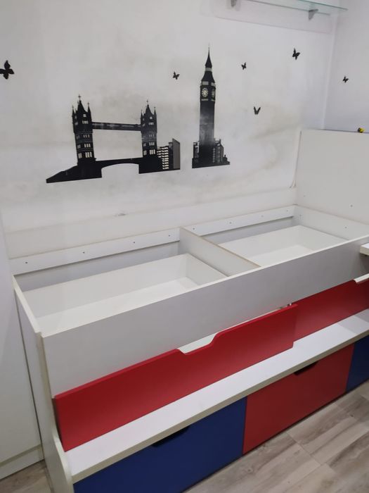 Кровать подростковая