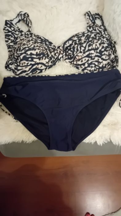 Тъмно син дамски бански голям размер