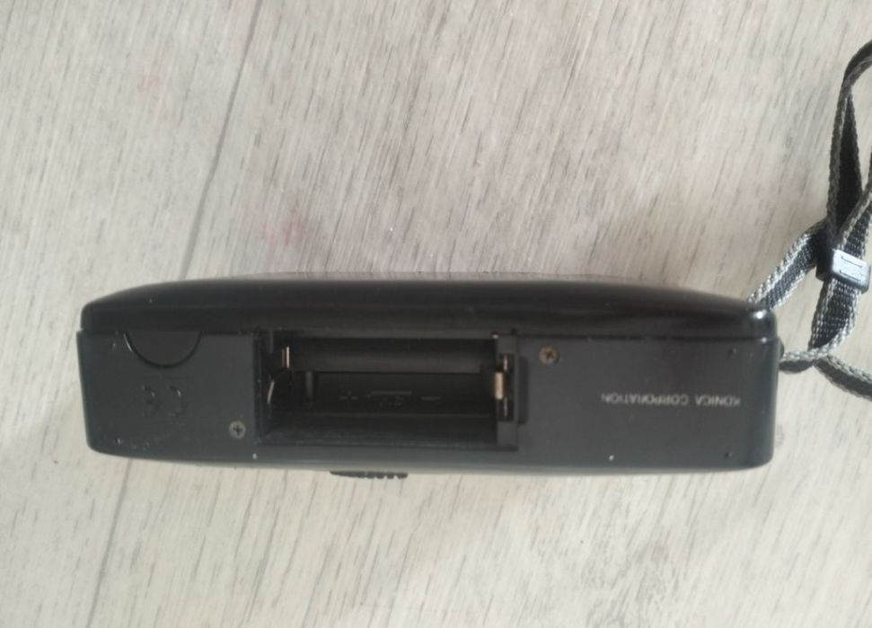 Продам фотоаппарат Konica U-Mini