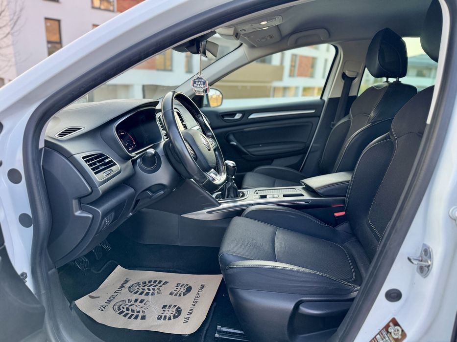 Renault Megane Facelift Full Led Ceasuri Plasma Distronic Line Assist