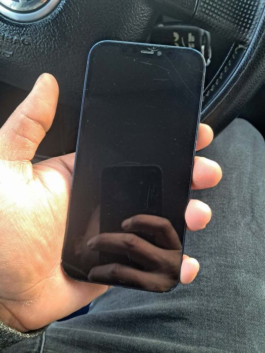 iPhone 12 64g negru