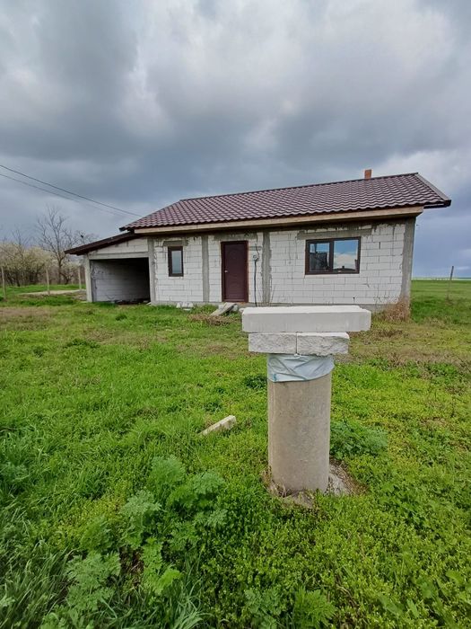 Casă cu vedere la Lacul Histria – teren 1000 mp