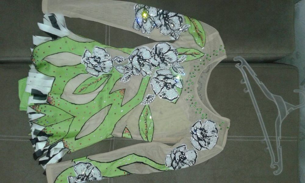 Трико за Художествена гимнастика