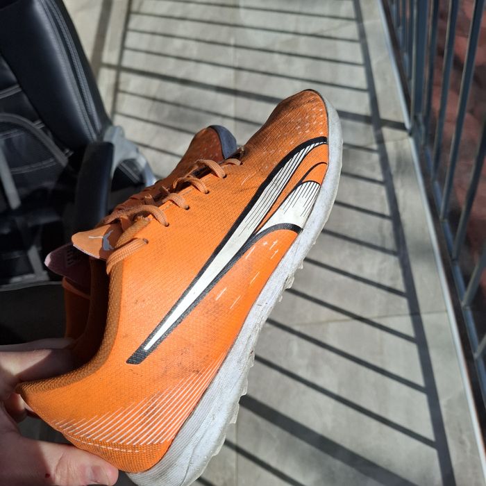 Ghete fotbal sintetic 42 Puma Ultra Play