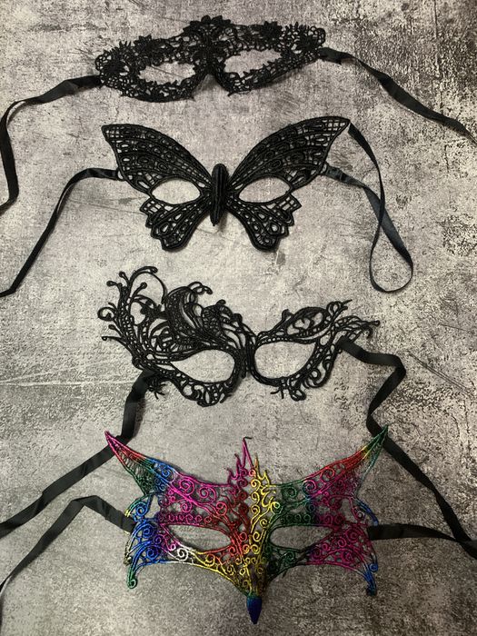 Маски карнавальные женские
