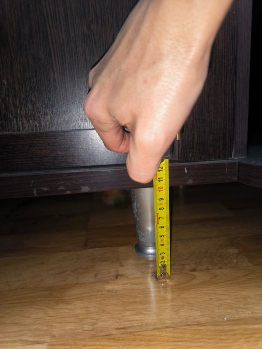 Горка темное дерево