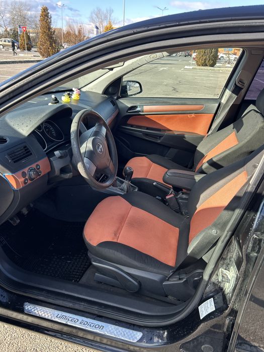Vând opel astra h