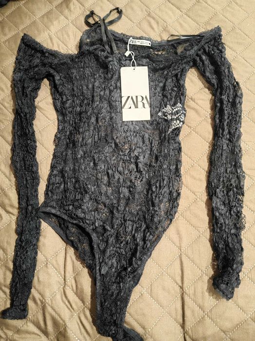 Дантелено боди Zara