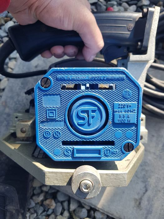 Masina frezat imbinari linoleum Frasmaster