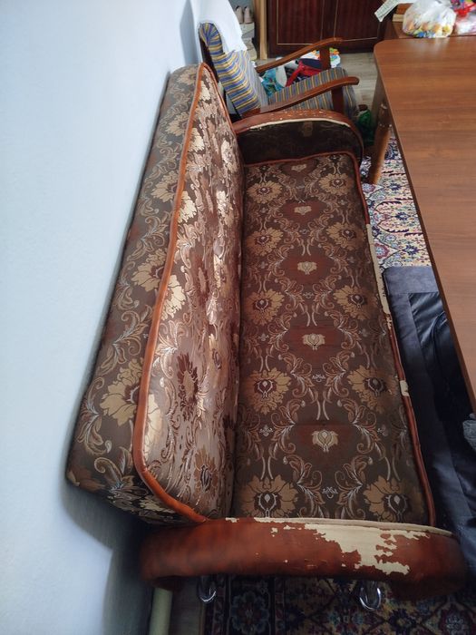 Продам диван самовывоз