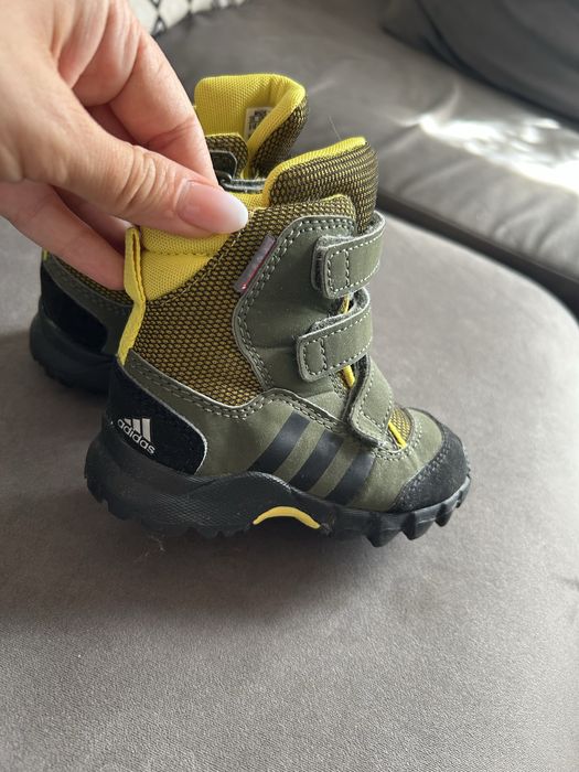 Детски ботуши/ апрески adidas , 21 номер
