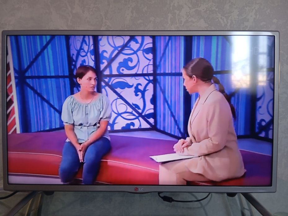 Продам два телевизора smart TV LG 32d