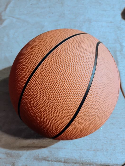 Minge baschet noua
