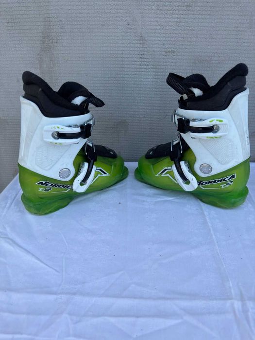 Clapari ski schi copii Nordica T2 marime Eur:27 Mondo:17.5