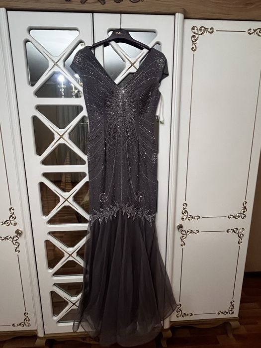 Платье нарядное